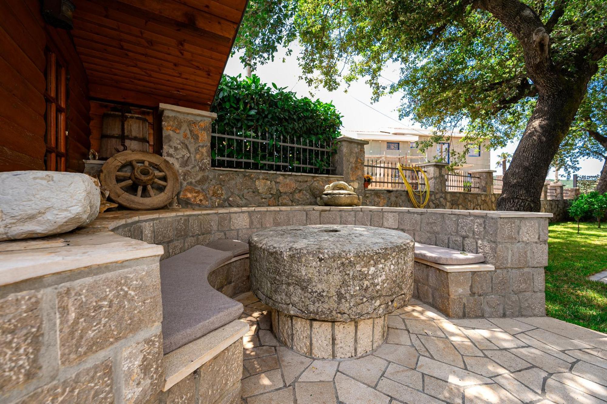 Villa Helena Kotor Exterior photo